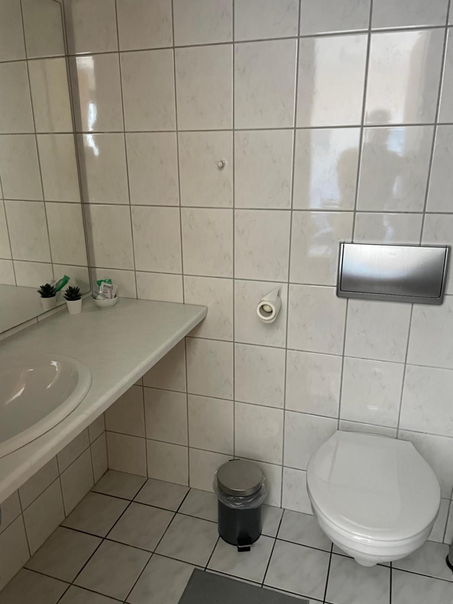 Hotel Bistro-Zur-Quelle Minden  Zewnętrze zdjęcie